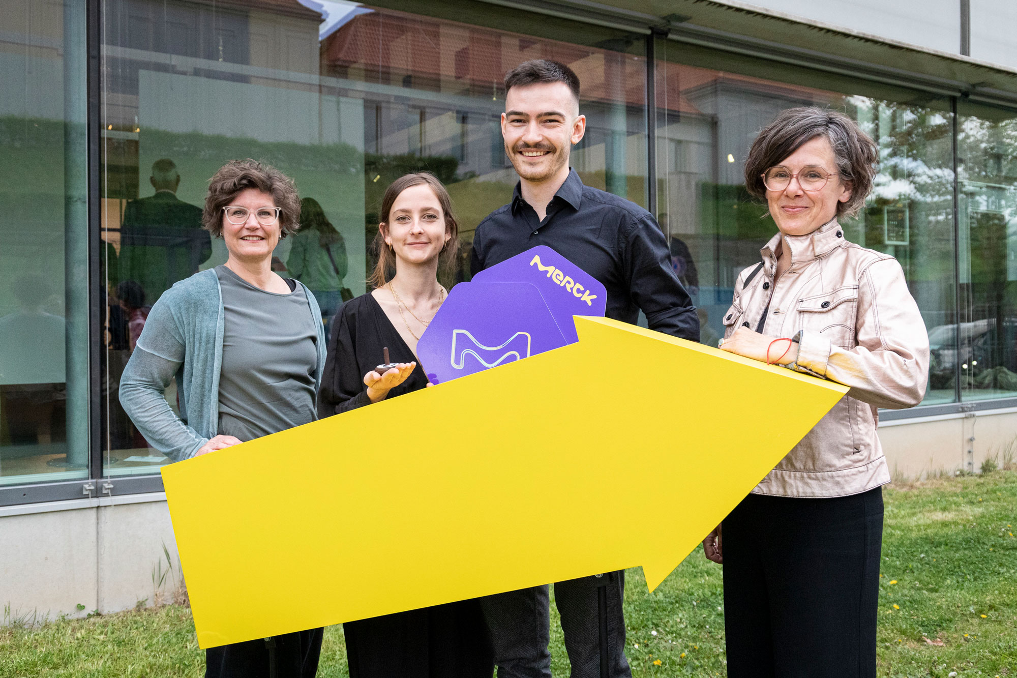 AL_Engagement_Merck-Preis-fuer-Design_Jury-Gewinner-innen-1-web